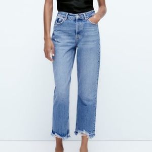 Zara SLIM JEANS WITH FRAYED HEM - Size 4